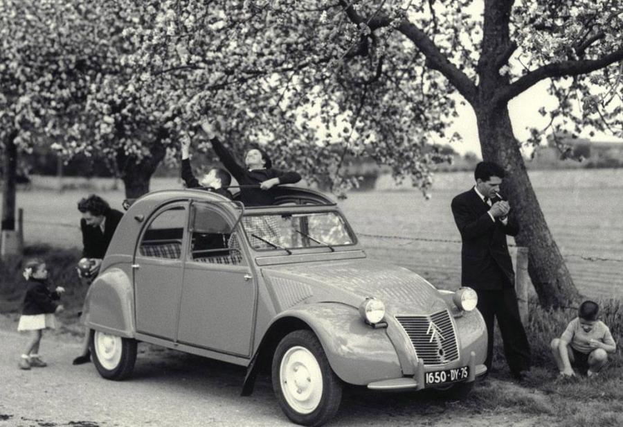  Citroen 2CV 1948 года  (фото 10 из 44)
